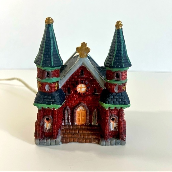 Christmas Village Porcelain Lighted House - Picture 1 of 11